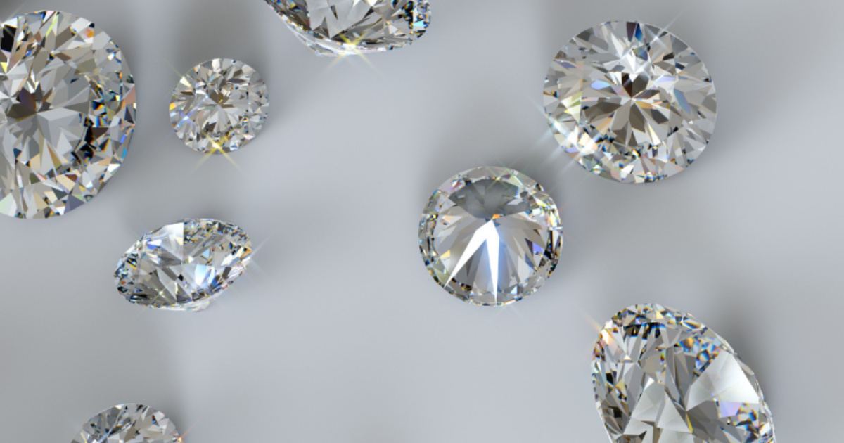 Lab Diamonds Uncovered: Your Complete Guide to Choosing the Perfect Stone